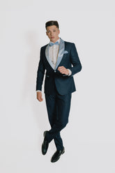 Abito taglio smoking blu con Reverse celeste